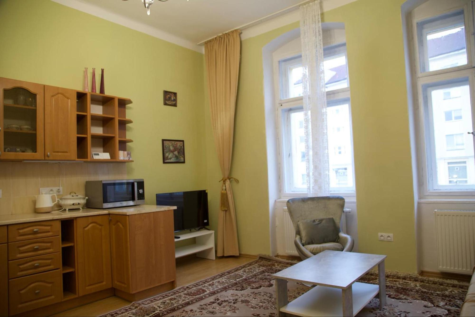 Family Apartment Kv Karlovy Vary Exterior photo